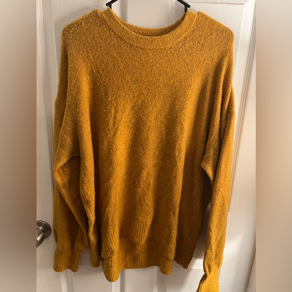 Old Navy Crewneck Sweater